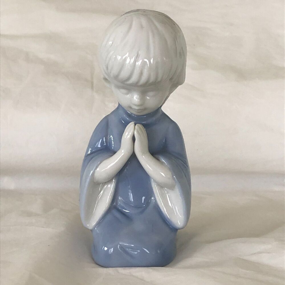 Vintage Brinn's Porcelain Praying Boy Figurine Blue And White 4" Tall